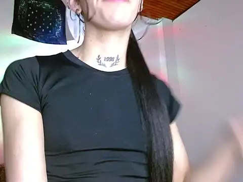 Scarlett_crastrawberry webcam