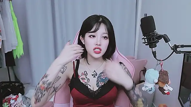 misa_02 - MISA_02's free webcam