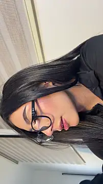 Webcam Model (Tessa__Winslow)  is live.Free join now!