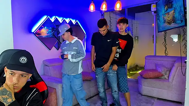 Houseofwarrios webcam