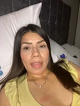 Webcam Model (martina_contreras) is live