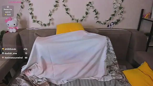 Lori_Bllossom webcam