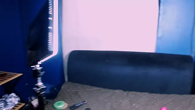 Littleindianmilf webcam