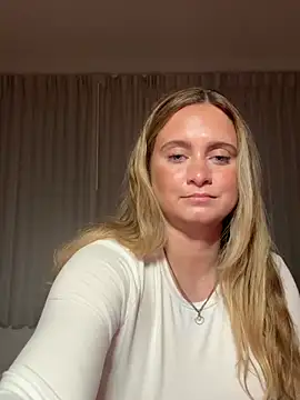 Sophie_Raegan webcam