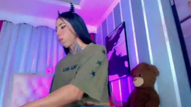 Julia_Bulette1 webcam