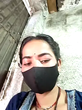 Sonali_Bendre webcam