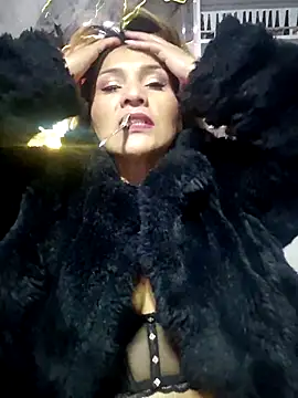 mistresslu - Mistresslu's free webcam - UK Sex Cams