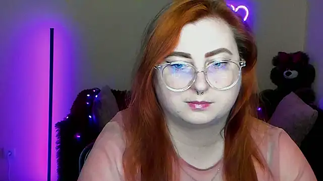 Alicia_love00 webcam