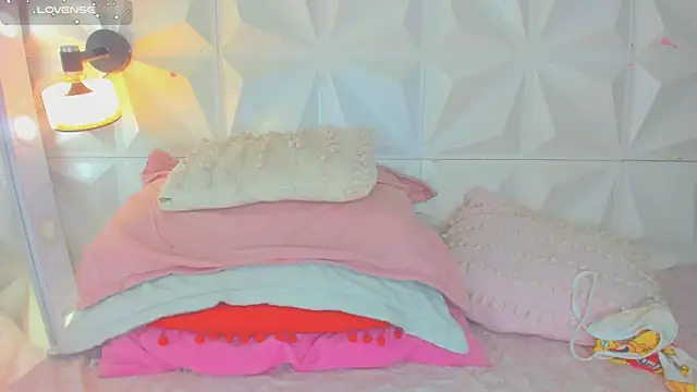 cute_latinaxxx webcam