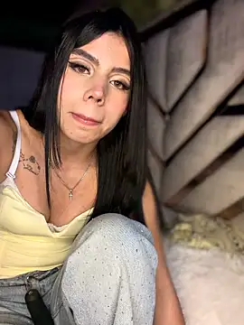 Laura-Khalifa live sex cam