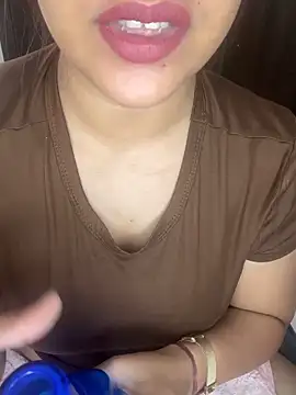 sexy_madhurii (F young) - Semi nude dance
