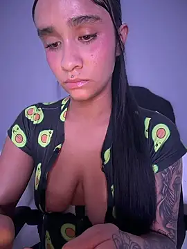 Isabella-Teen webcam