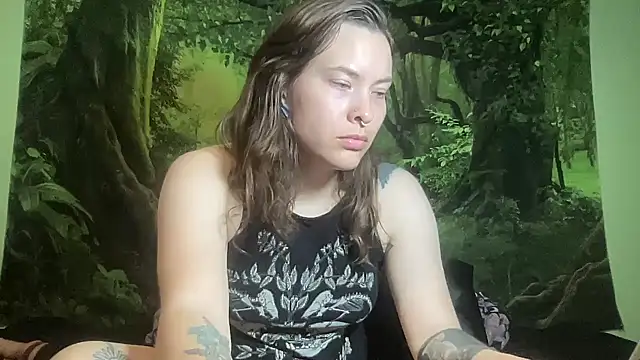 mo0ngoddess - Mo0ngoddess's free webcam - UK Sex Cams