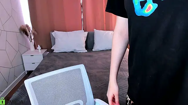 luna_c0ra - Luna_c0ra's free webcam - UK Sex Cams