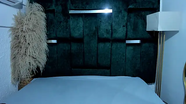 AliciaWhite_nt webcam