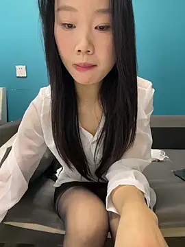 美女ZHJKS9988在线直播