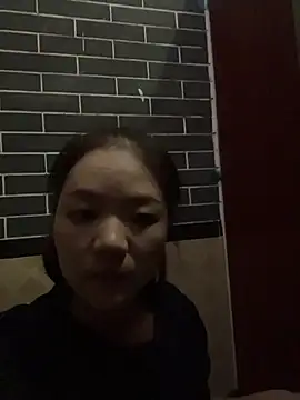 美女lucyxiaolulu在线直播