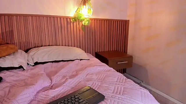 daphne_courtis webcam