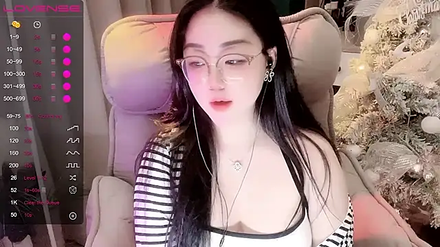 Monica-666888- webcam