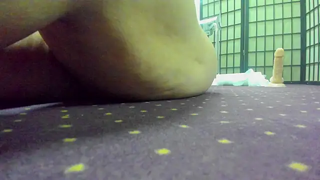 aisharouhi - AishaRouhi's free webcam - UK Sex Cams