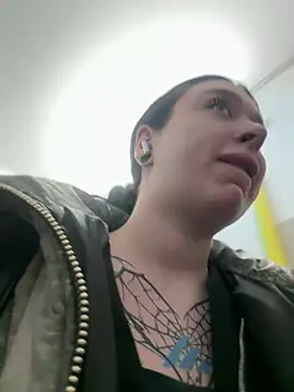 AlishaOfThorns webcam