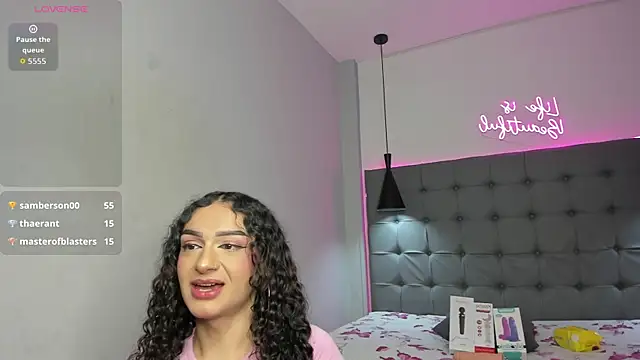 scarletcherry18 webcam