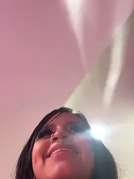 Lauraaa_pink18 webcam