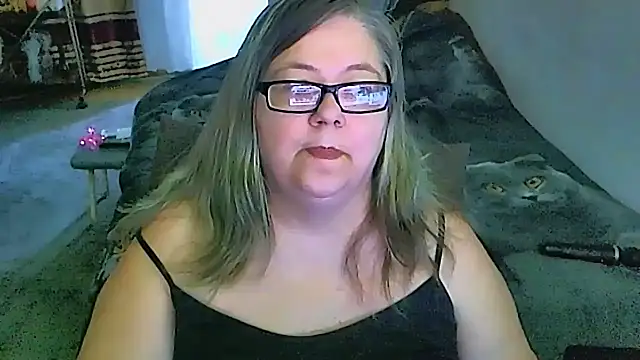 sex2 (F mature) - naked, squirt +:gift