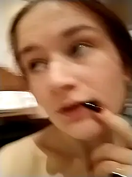 L1ittle_kitty_ webcam