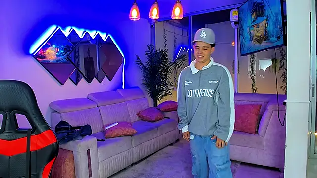 Houseofwarrios webcam