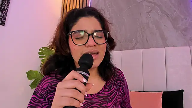 Carlotta_de_velour webcam