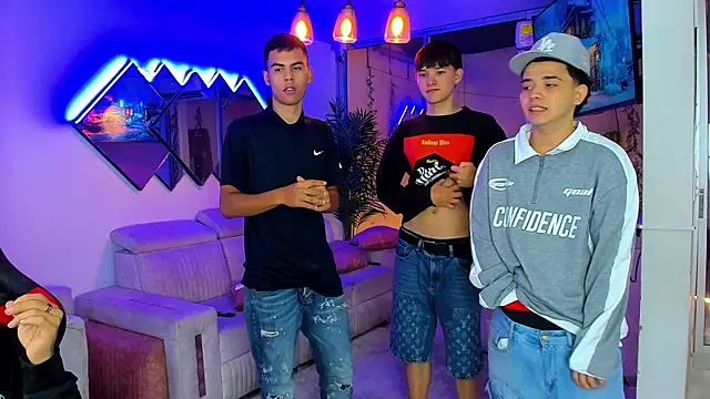 houseofwarrios - Houseofwarrios's free webcam - UK Sex Cams