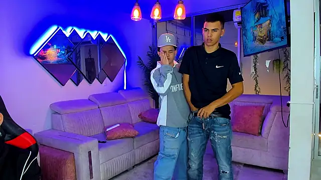 Houseofwarrios webcam