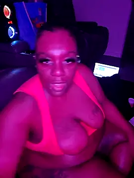 Webcam Model (Thickkemzz41)  is live.Free join now!