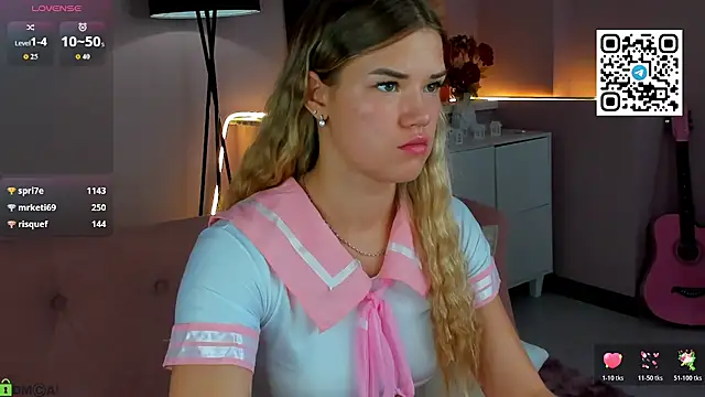 CherryLexi_ Stripchat cam model