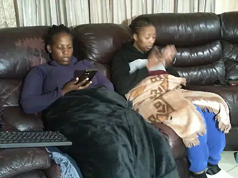 sky-diamond - Sky-Diamond's free webcam - UK Sex Cams