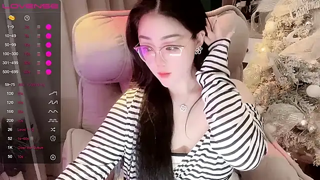 Monica-666888- webcam