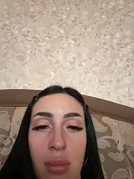 Webcam Model (Soft_Pleasure)  is live.Free join now!