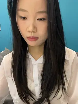 美女ZHJKS9988在线直播