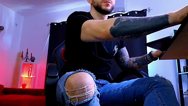 MightyAaron66 webcam