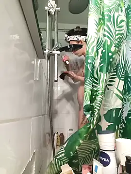 MarieDouceSoumise's room