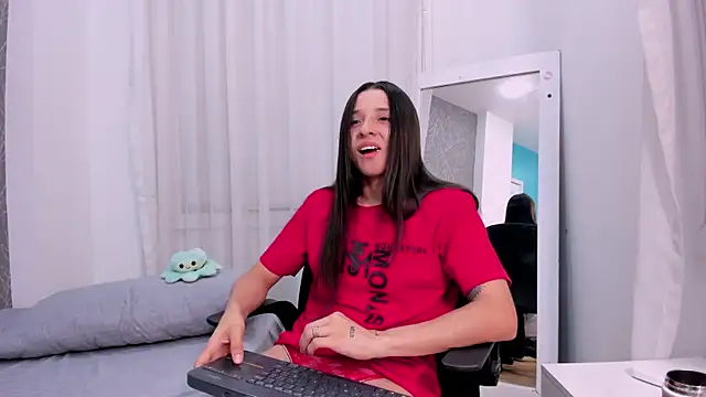 ViictoriiaSaenz webcam