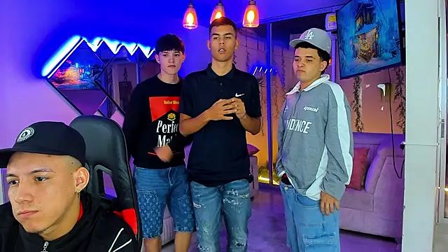 Houseofwarrios webcam