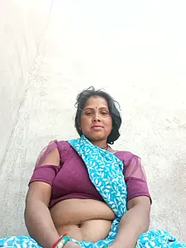 Webcam Model (Shreya_pandit)  is live.Free join now!