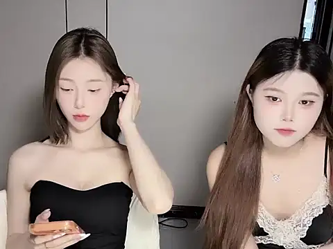 yu-33 - Yu-33's free webcam - UK Sex Cams