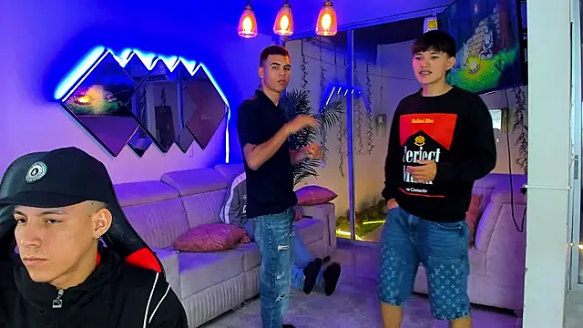 Houseofwarrios webcam