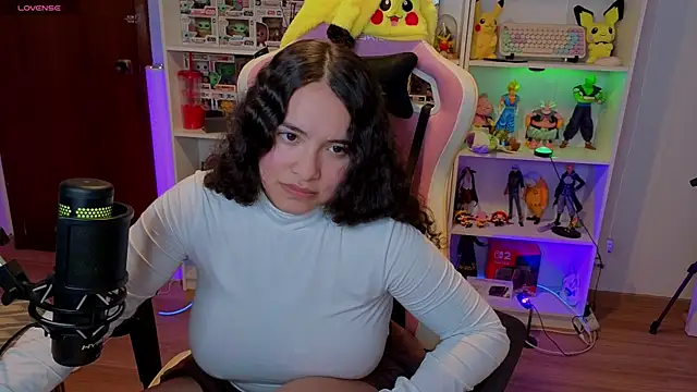 sweet_sully__ - Sweet_sully__'s free webcam - UK Sex Cams