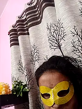 Webcam Model (Gullapi)  is live.Free join now!