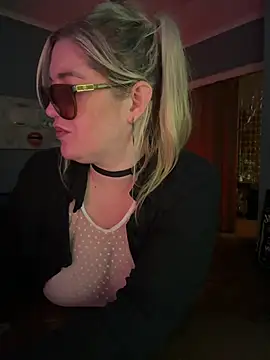 granlady7 - Granlady7's free webcam - UK Sex Cams