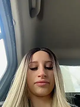 ScarletFlameee webcam